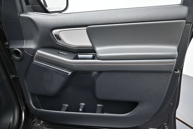 Certified 2025 Ford Expedition Active AWD/4WD image 39
