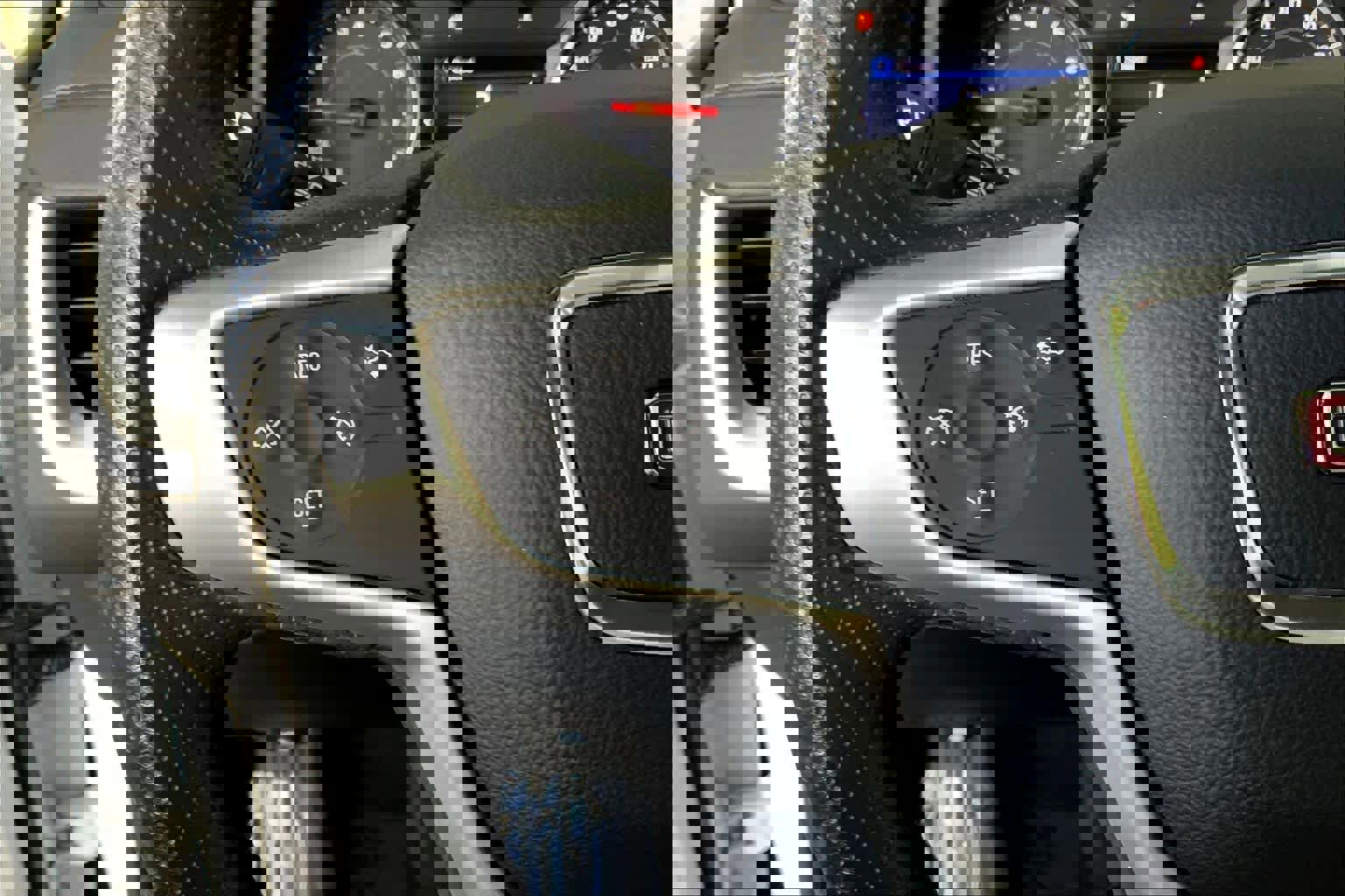 Used 2023 GMC Terrain SLE w/ Driver Convenience Package image 22