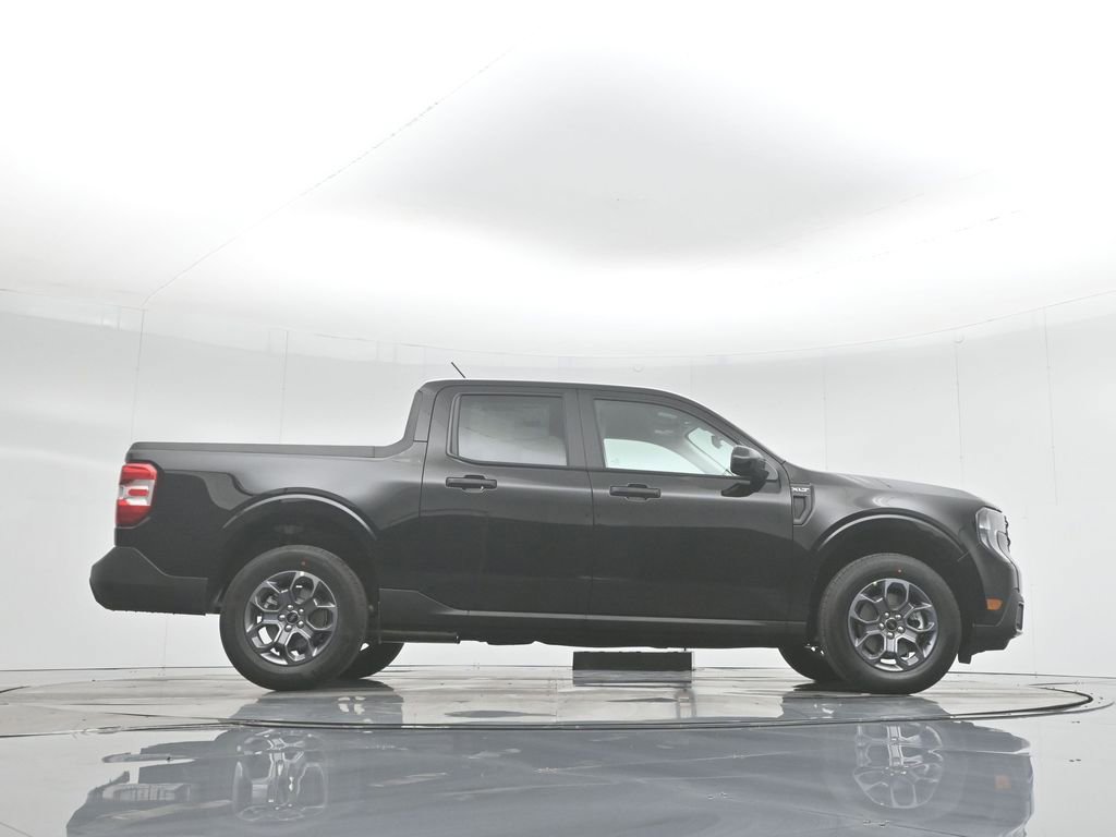 Certified 2025 Ford Maverick XLT w/ XLT Luxury Package image 8