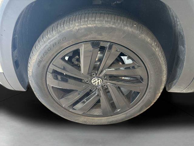 Used 2022 Volkswagen Atlas SEL AWD/4WD image 32