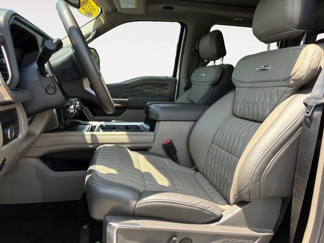 Certified 2026 Ford F450 Platinum w/ Platinum Plus Package AWD/4WD image 11