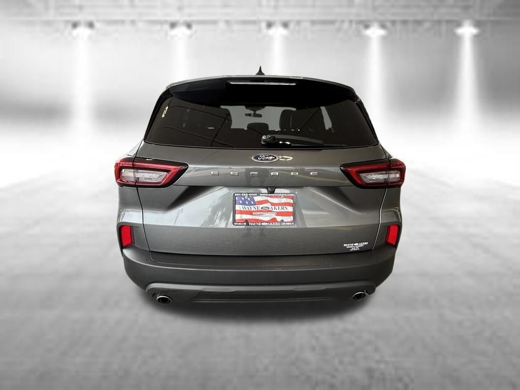 Certified 2025 Ford Escape ST-Line FWD image 5