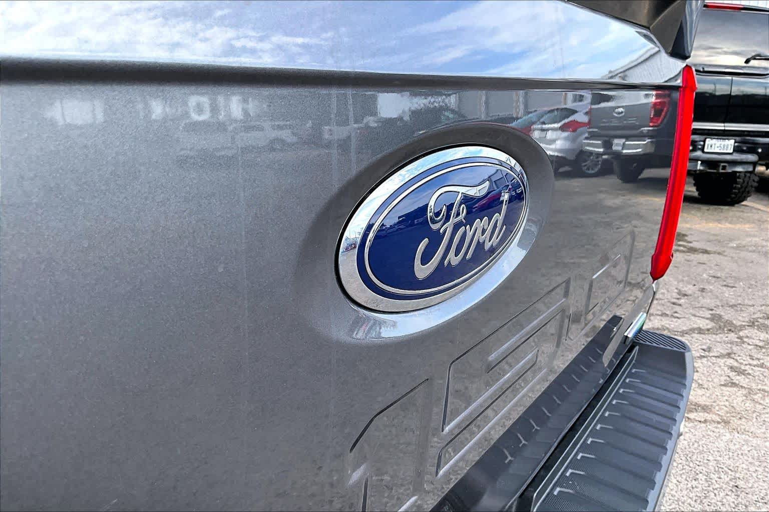 Certified 2023 Ford F150 Lariat w/ Equipment Group 502A High AWD/4WD image 31