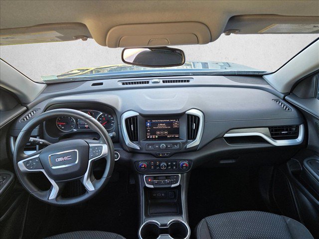 Used 2024 GMC Terrain SLE w/ Driver Convenience Package FWD image 21