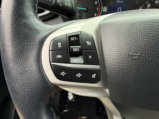Certified 2022 Ford Explorer XLT w/ Equipment Group 202A image 25