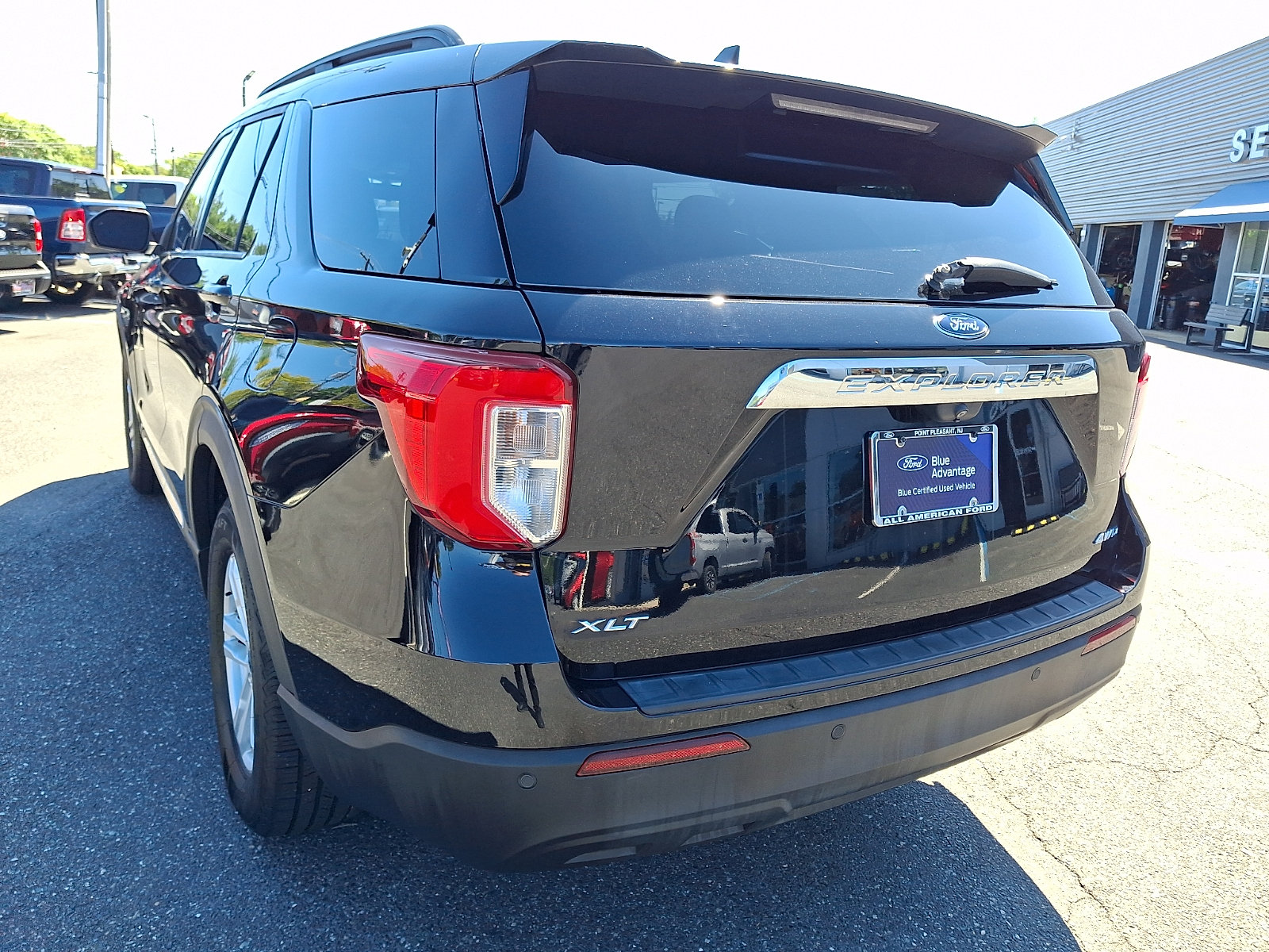 Certified 2021 Ford Explorer XLT AWD/4WD image 8