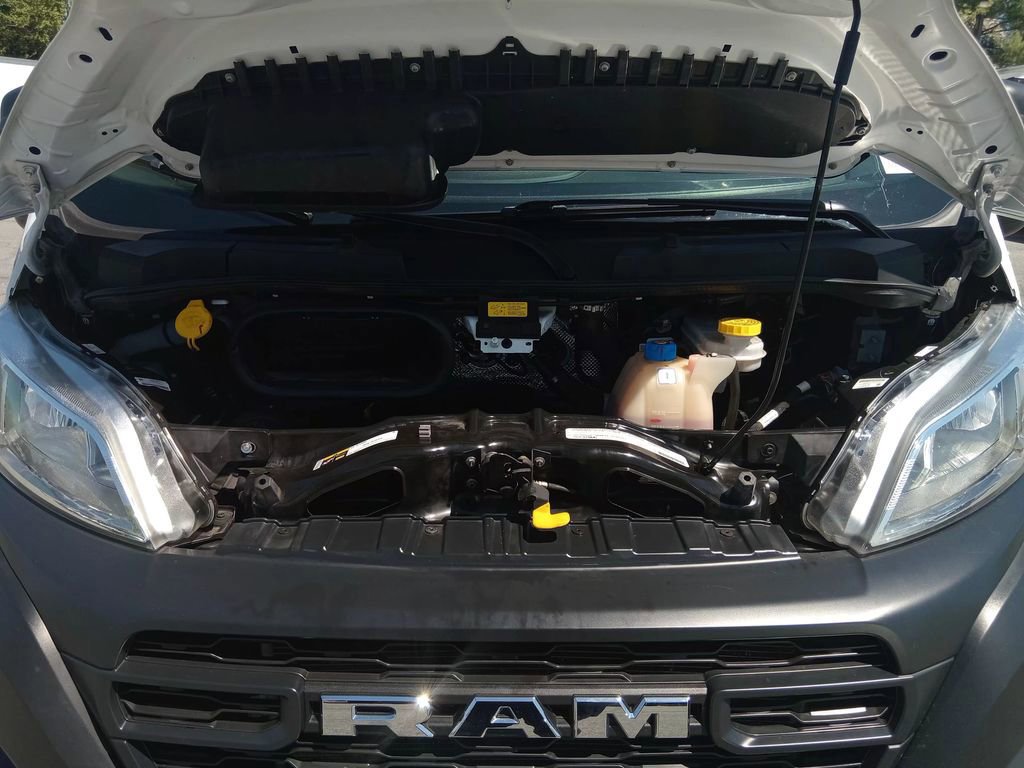 Used 2024 RAM ProMaster 2500 w/ Convenience Group FWD image 11
