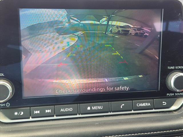 Used 2023 Nissan Rogue SV FWD image 11
