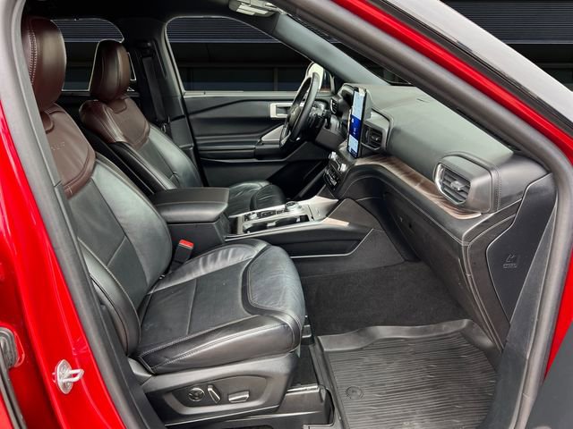 Certified 2020 Ford Explorer Platinum w/ Premium Technology Package AWD/4WD image 15