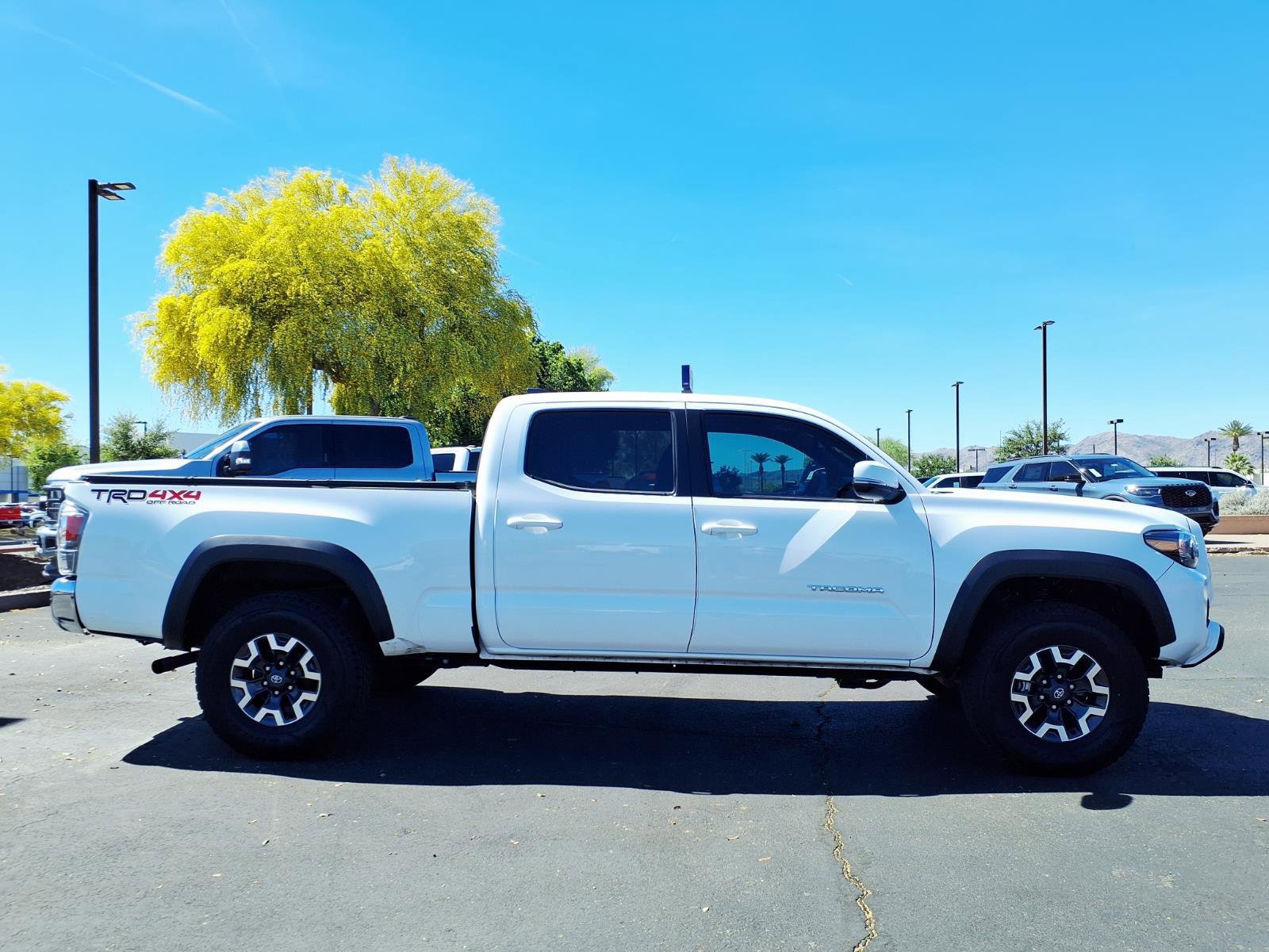 Used 2023 Toyota Tacoma TRD Off-Road image 2