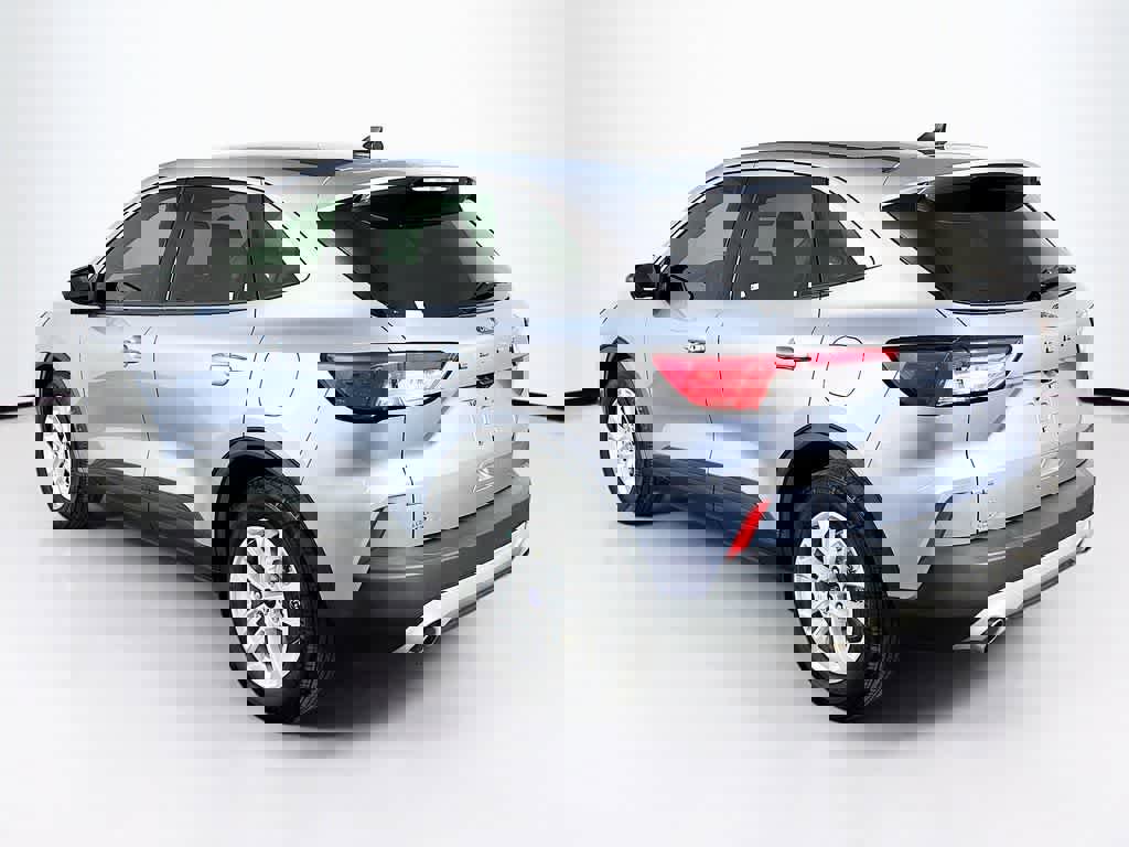 Certified 2022 Ford Escape SE w/ Convenience Package image 3