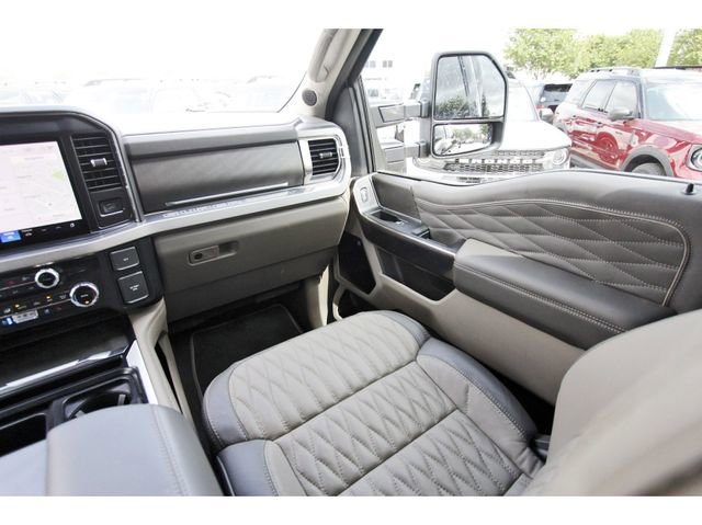 Certified 2026 Ford F250 Platinum w/ Platinum Plus Package AWD/4WD image 9