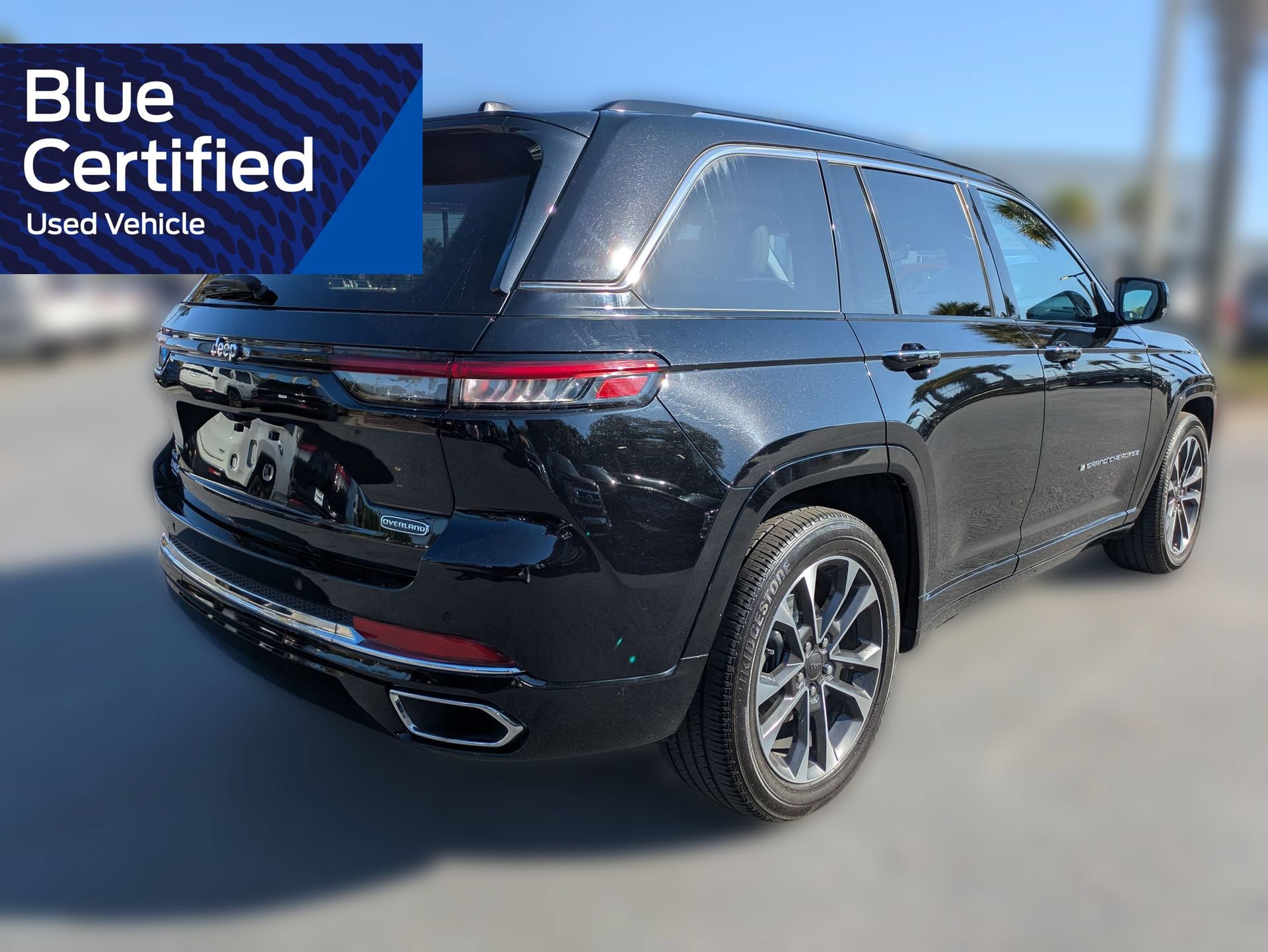 Used 2022 Jeep Grand Cherokee Overland w/ Luxury Tech Group IV AWD/4WD image 5