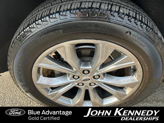 Certified 2023 Ford Explorer XLT w/ Equipment Group 202A AWD/4WD image 8