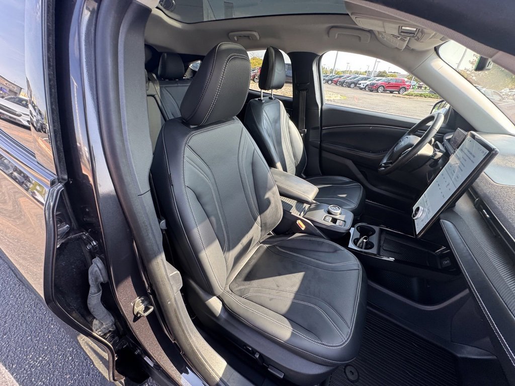 Certified 2022 Ford Mustang Mach-E Premium image 17