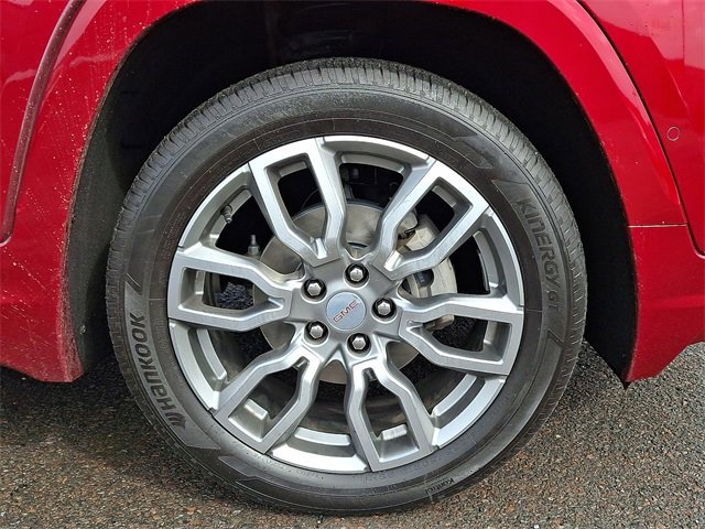 Used 2023 GMC Terrain Denali w/ Denali Premium Package image 8