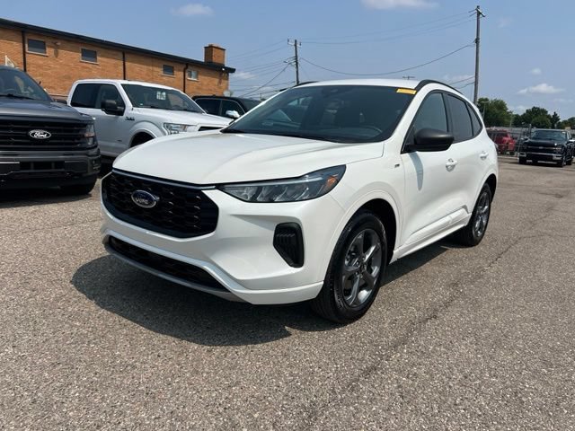 Certified 2024 Ford Escape ST-Line w/ Tech Pack #1 AWD/4WD image 27
