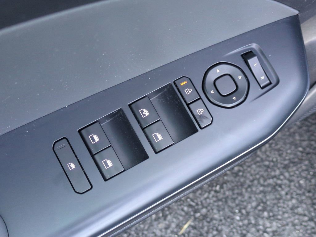 Used 2025 Kia K4 FWD image 12