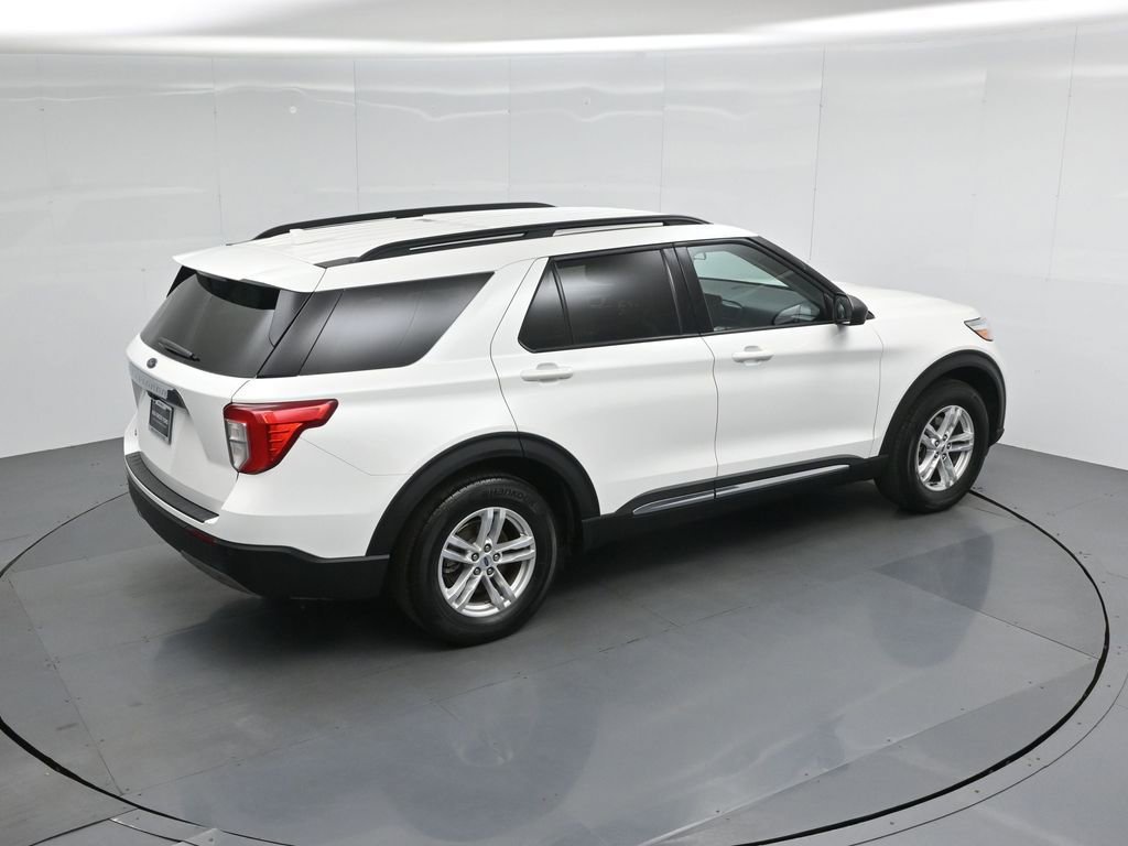 Certified 2023 Ford Explorer XLT w/ Equipment Group 202A RWD image 42