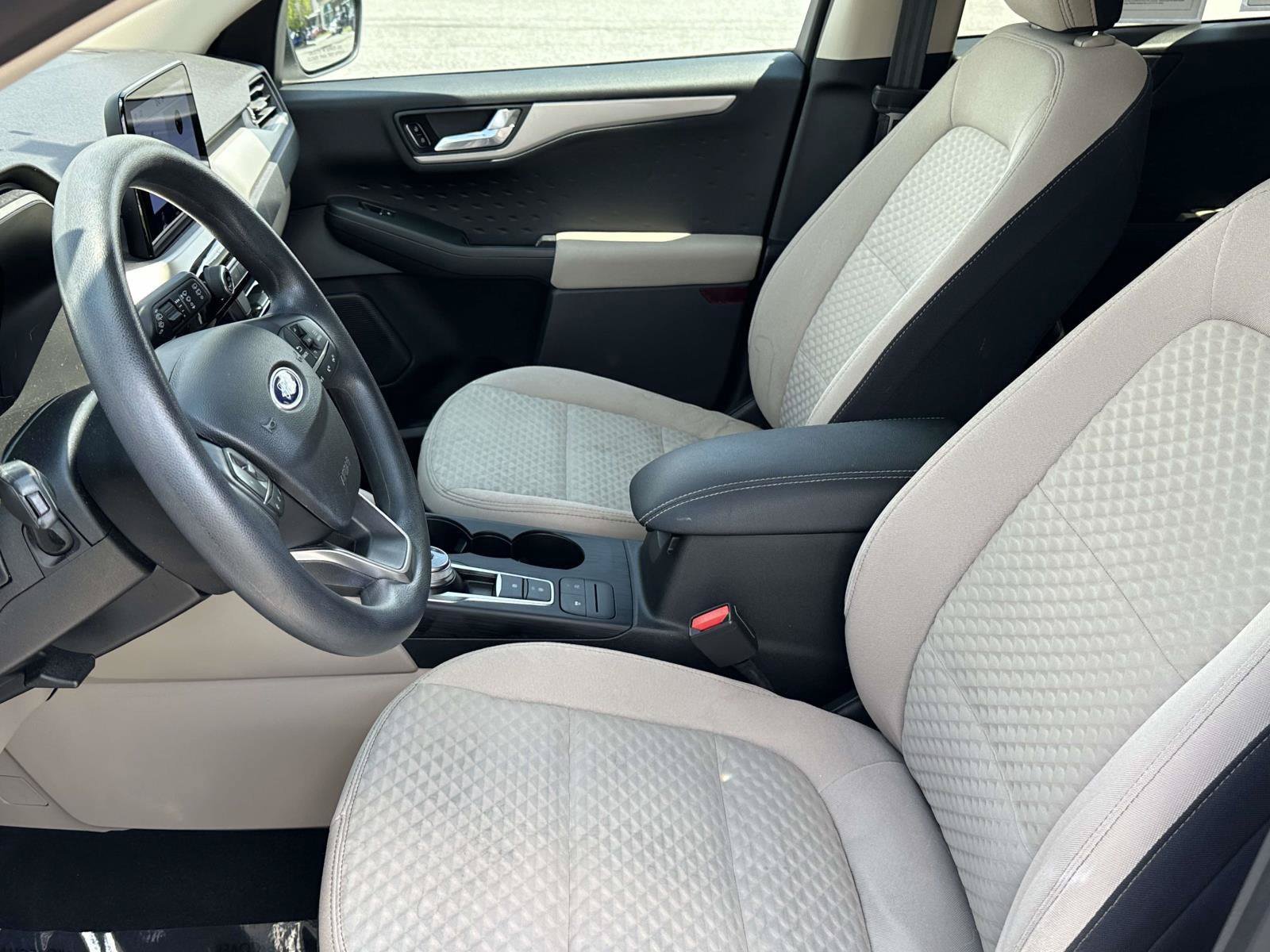 Certified 2020 Ford Escape SE AWD/4WD image 15