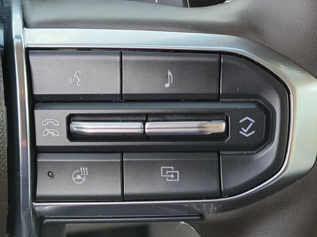Used 2025 GMC Acadia Denali w/ Super Cruise Package AWD/4WD image 9