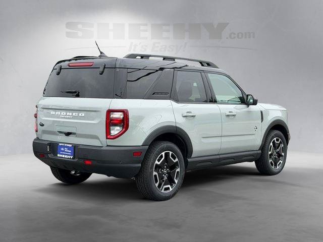 Certified 2022 Ford Bronco Sport Outer Banks w/ Tech Package AWD/4WD image 12