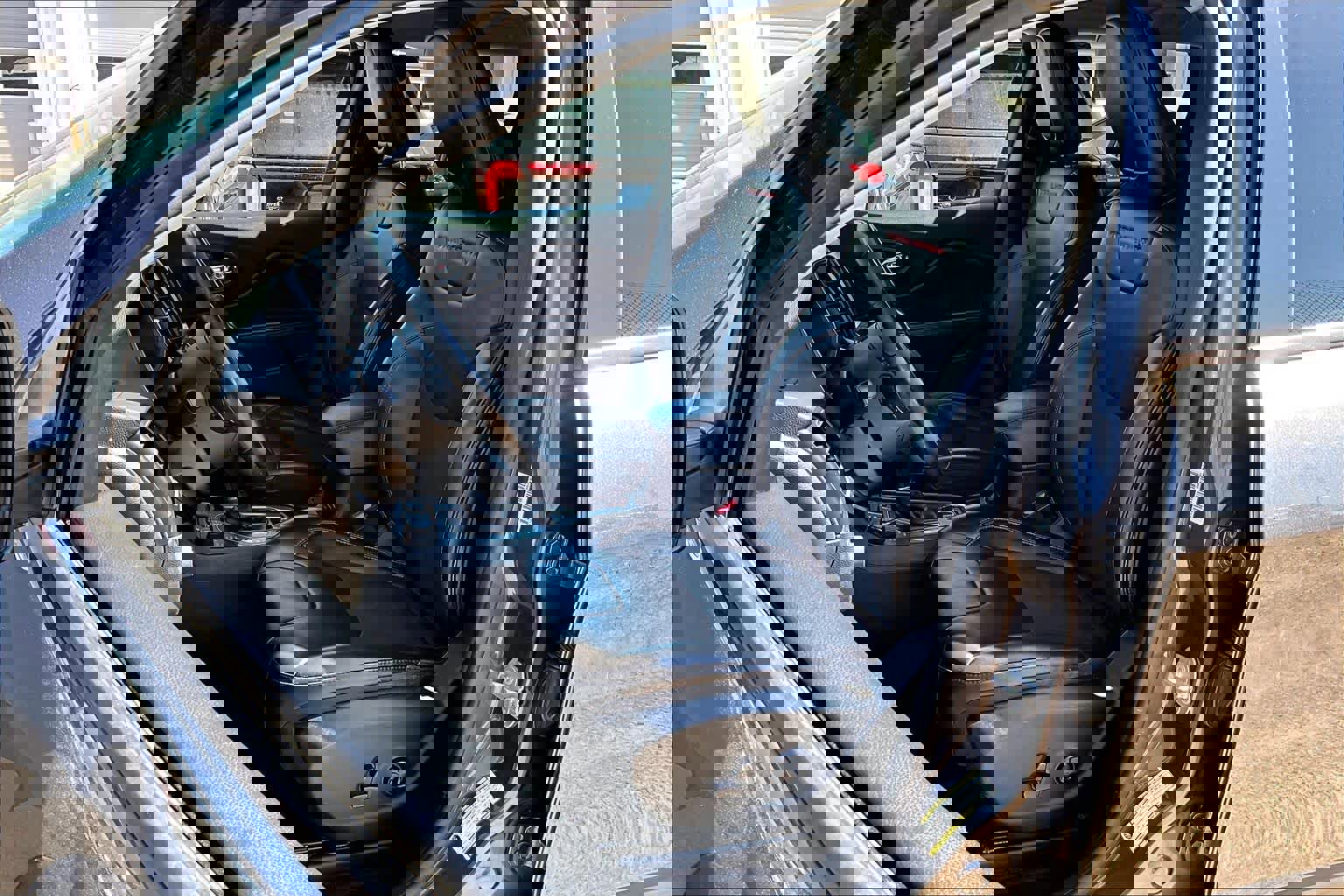 Used 2019 Jeep Cherokee Trailhawk w/ Comfort/Convenience Group AWD/4WD image 12