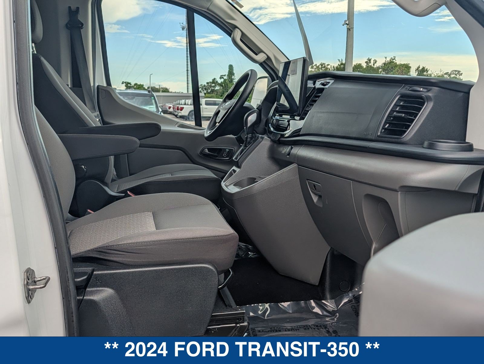 Certified 2024 Ford Transit 350 XLT RWD image 16