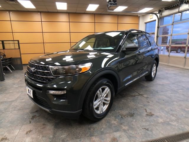 Certified 2023 Ford Explorer XLT w/ Equipment Group 202A image 3