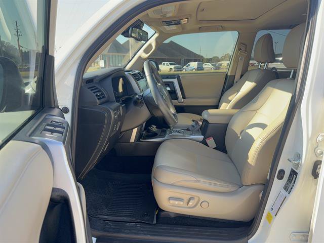 Used 2021 Toyota 4Runner SR5 Premium w/ Moonroof Package AWD/4WD image 8