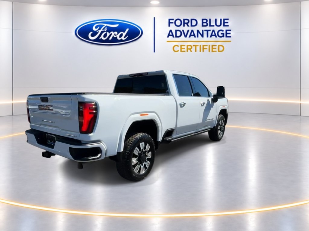 Used 2024 GMC Sierra 3500 Denali w/ Technology Package AWD/4WD image 9