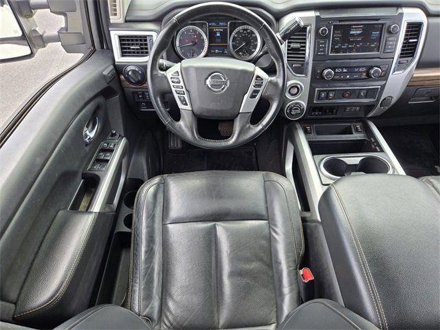 Used 2019 Nissan Titan SL w/ Chrome Package image 14