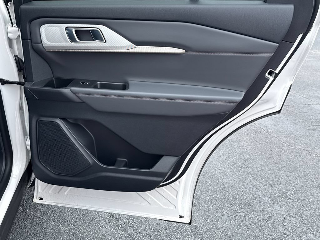 Certified 2026 Ford Explorer Active RWD image 16
