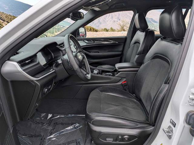 Used 2023 Jeep Grand Cherokee Altitude image 16