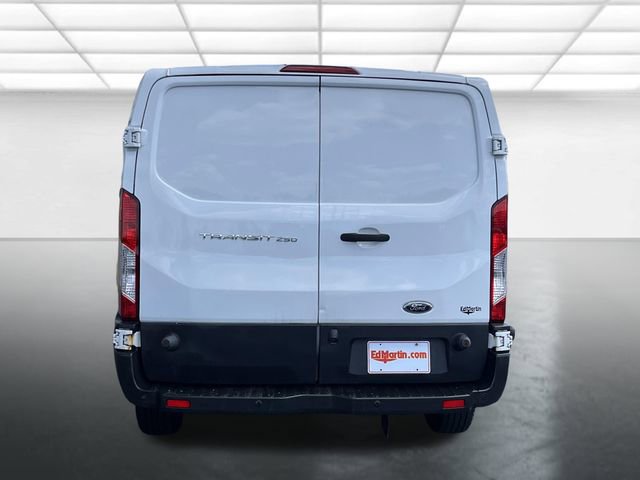 Certified 2017 Ford Transit 250 148 Low Roof RWD image 6