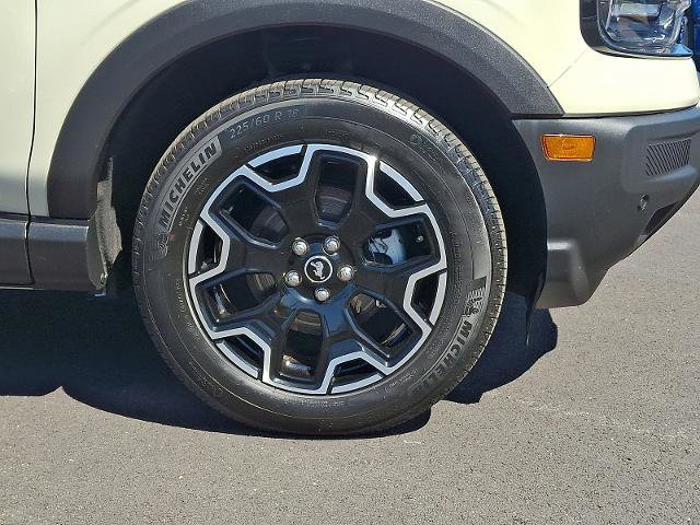 Certified 2025 Ford Bronco Sport Outer Banks w/ Outer Banks Tech Package+ AWD/4WD image 8