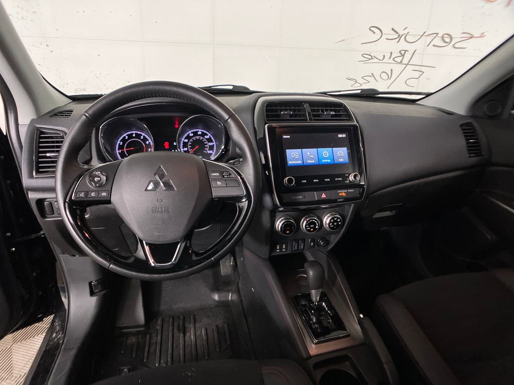 Used 2022 Mitsubishi Outlander Sport SE image 6