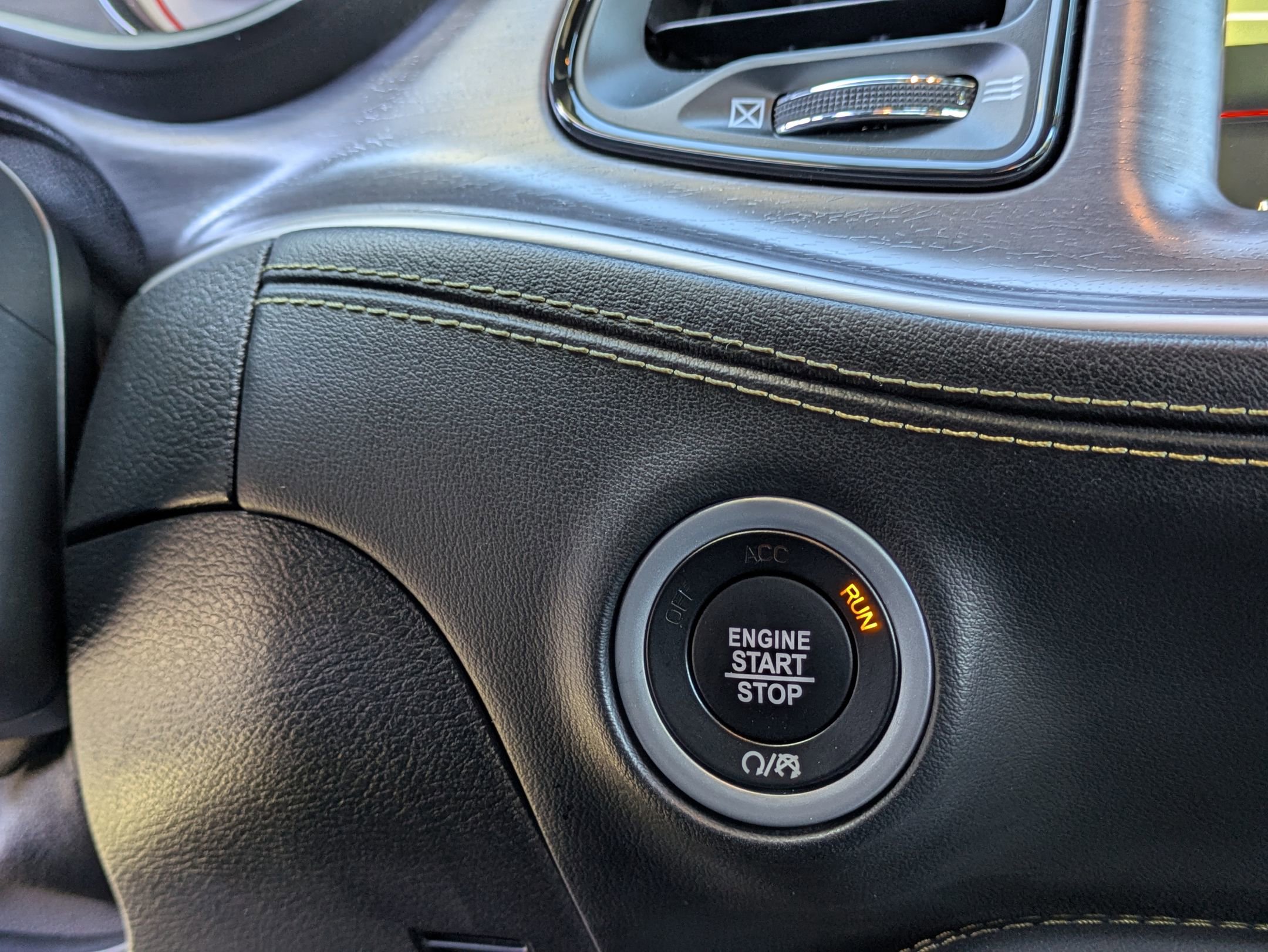 Used 2023 Dodge Challenger R/T Scat Pack image 25