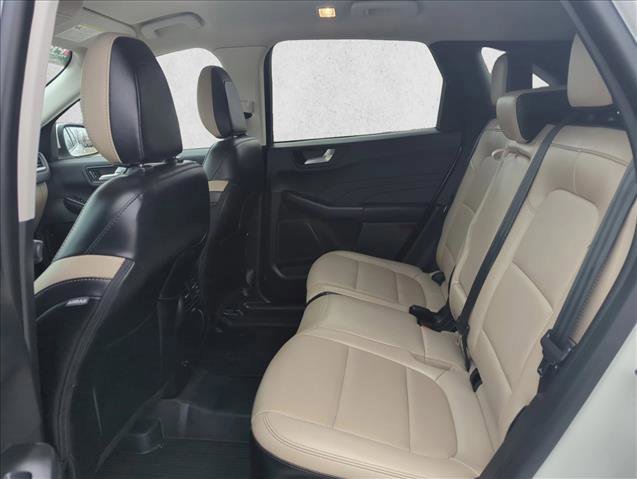 Certified 2022 Ford Escape Titanium image 17