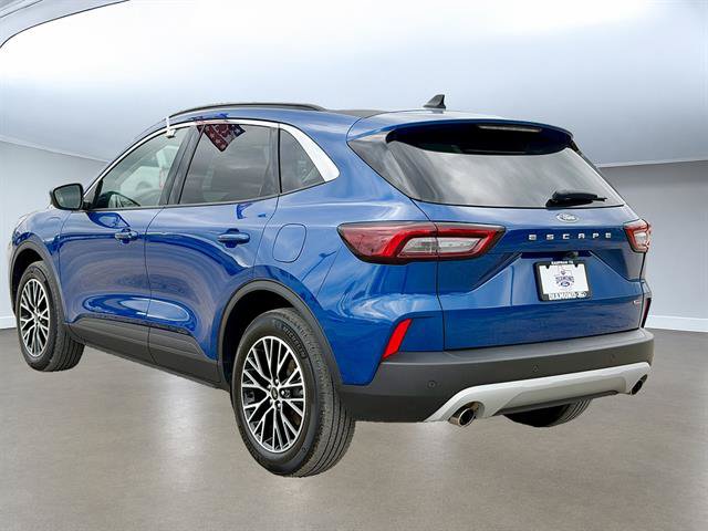 Certified 2023 Ford Escape SE FWD image 3