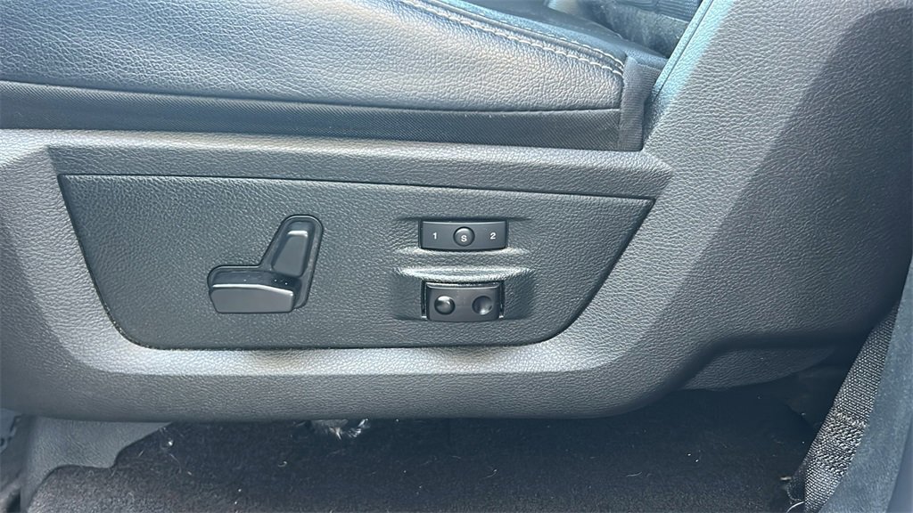 Used 2018 RAM 1500 Laramie w/ Convenience Group image 21