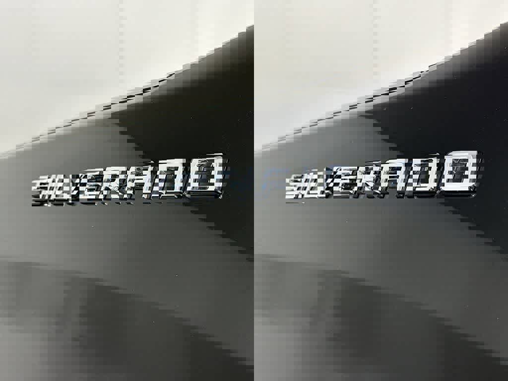 Used 2025 Chevrolet Silverado 1500 LT image 7