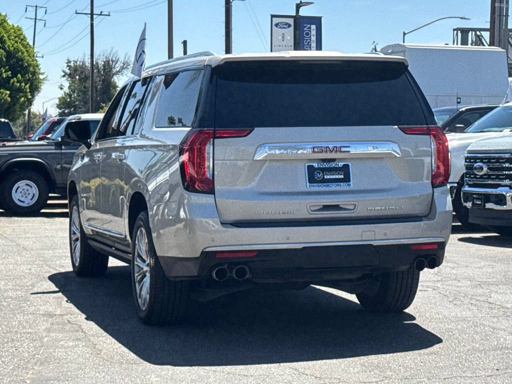 Used 2023 GMC Yukon XL Denali w/ Denali Reserve Package AWD/4WD image 10