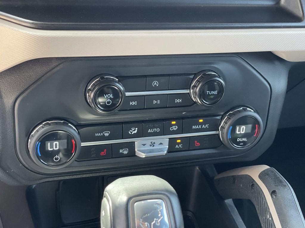 Certified 2021 Ford Bronco Big Bend w/ Sasquatch Package AWD/4WD image 17