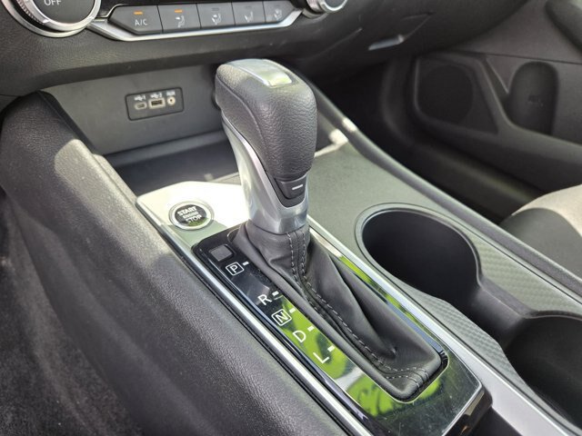 Used 2025 Nissan Altima 2.5 SV FWD image 23