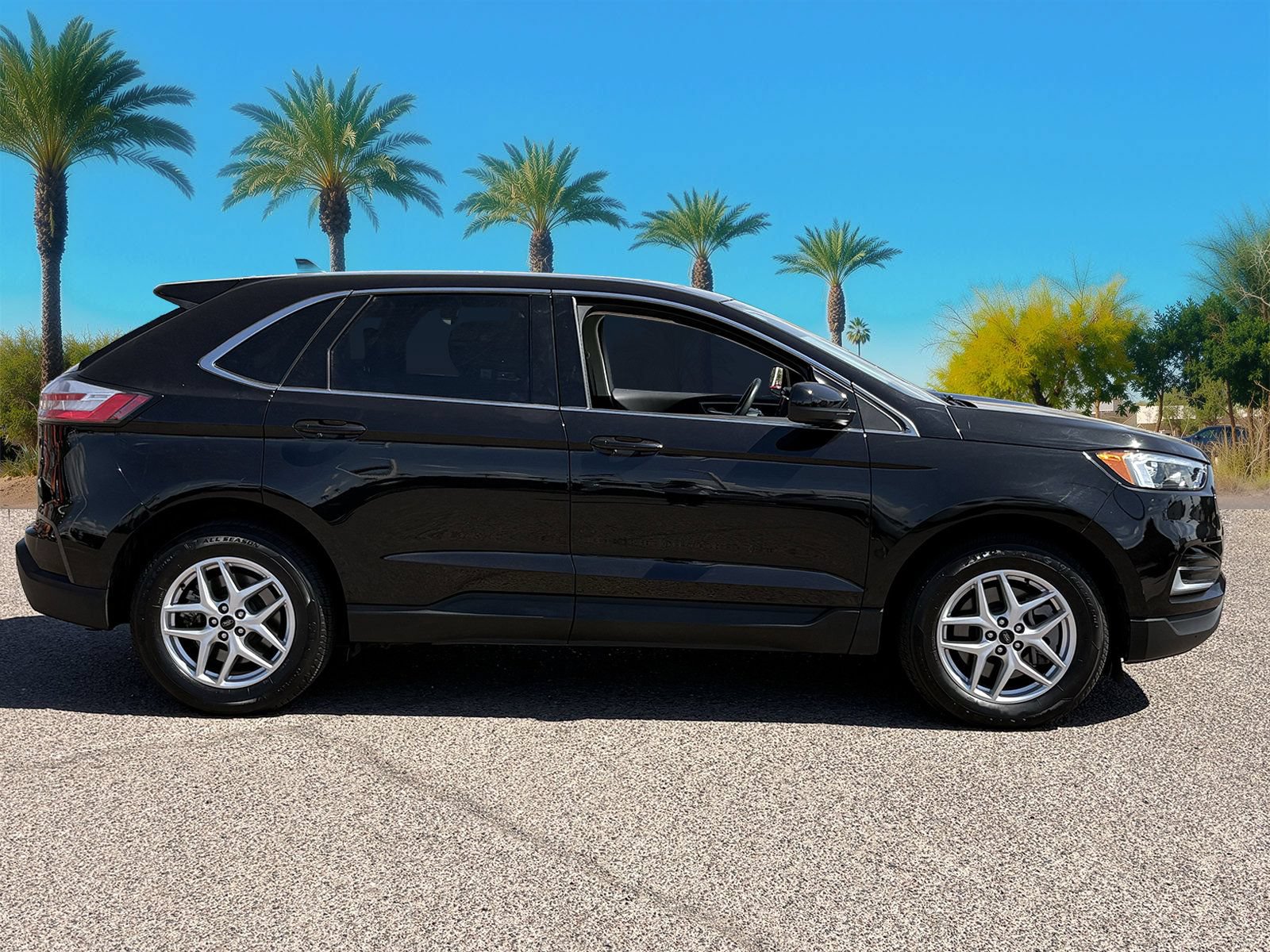 Certified 2024 Ford Edge SEL AWD/4WD image 7