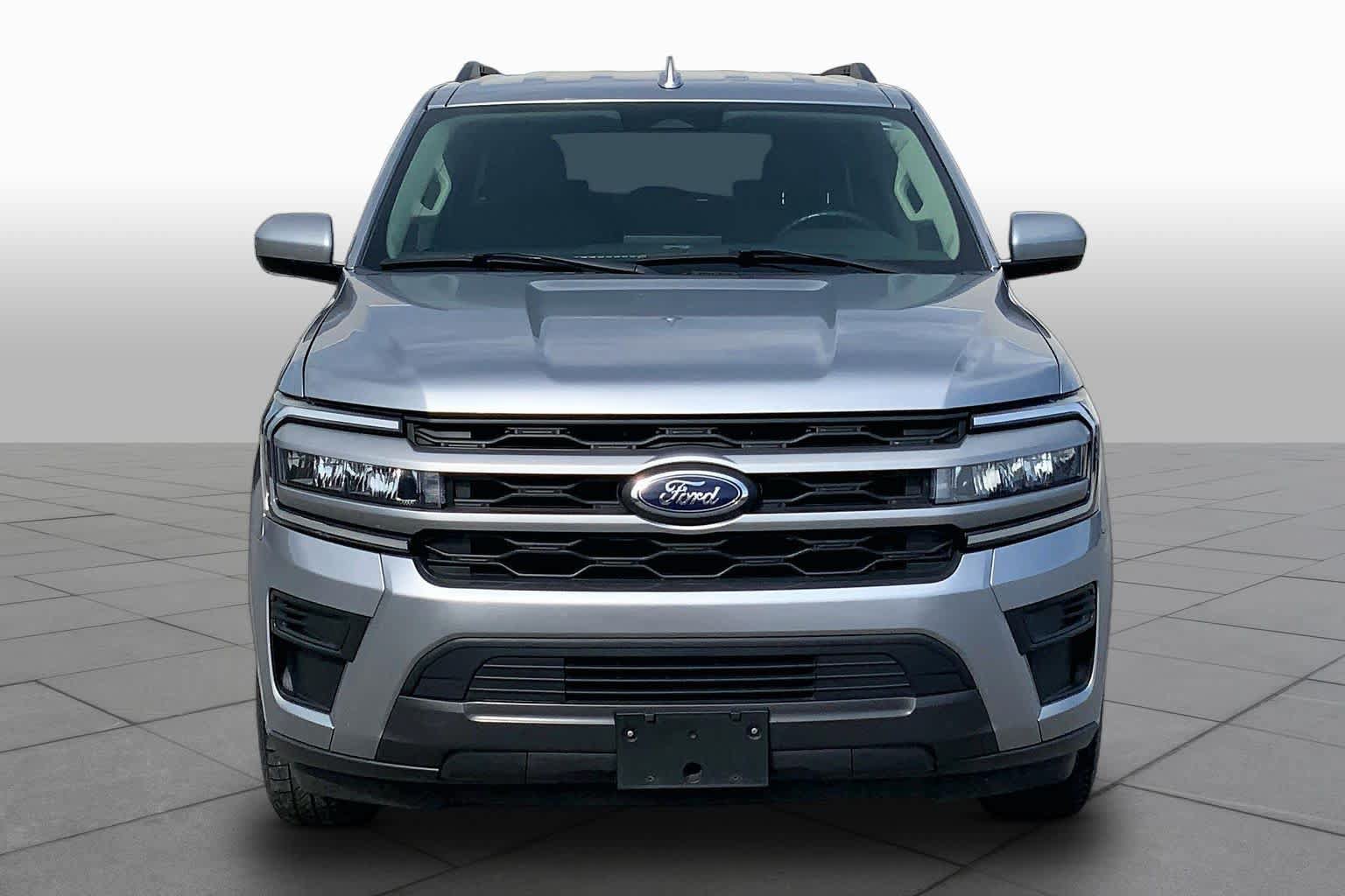 Certified 2022 Ford Expedition XLT RWD image 4