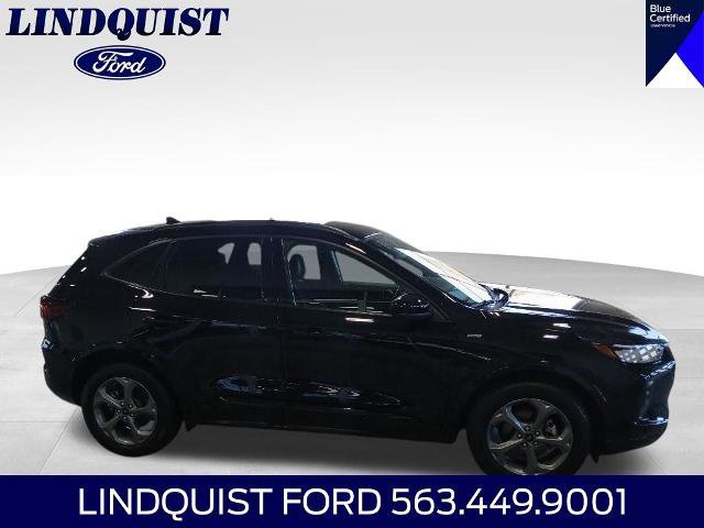 Certified 2023 Ford Escape ST-Line Select w/ Tech Pack #2 AWD/4WD image 3