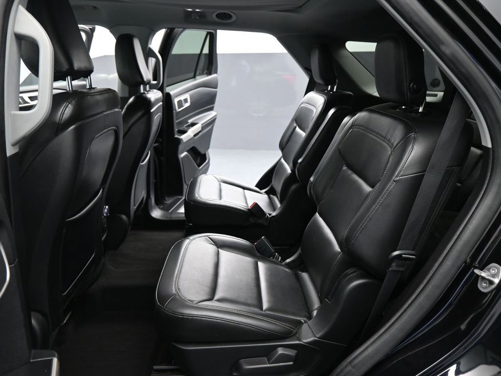 Certified 2020 Ford Explorer XLT w/ Equipment Group 202A image 47
