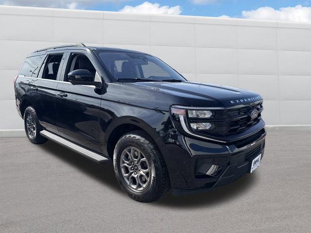Certified 2025 Ford Expedition Active image 12